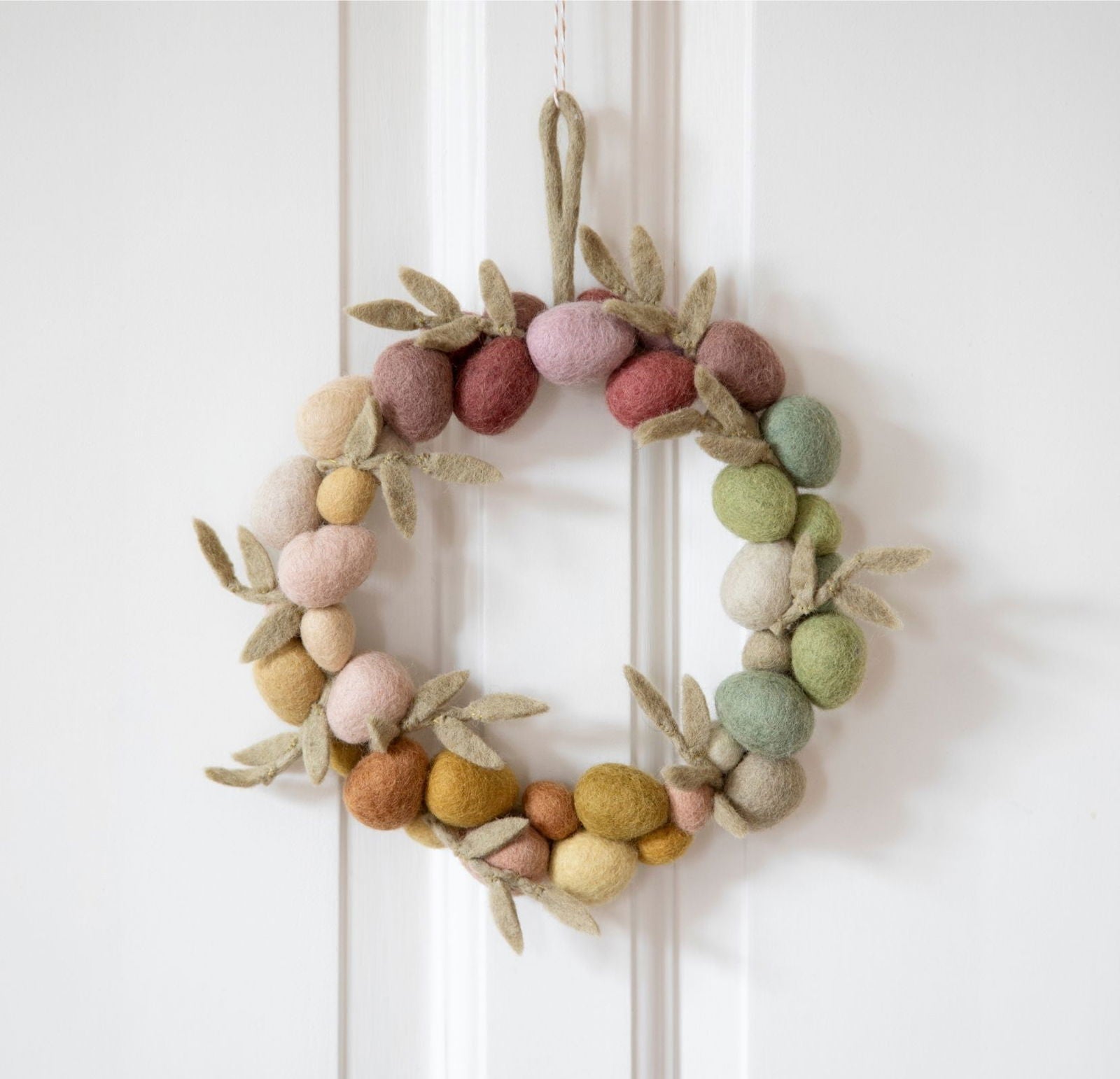 Easter Wreath with Eggs – 25 cm