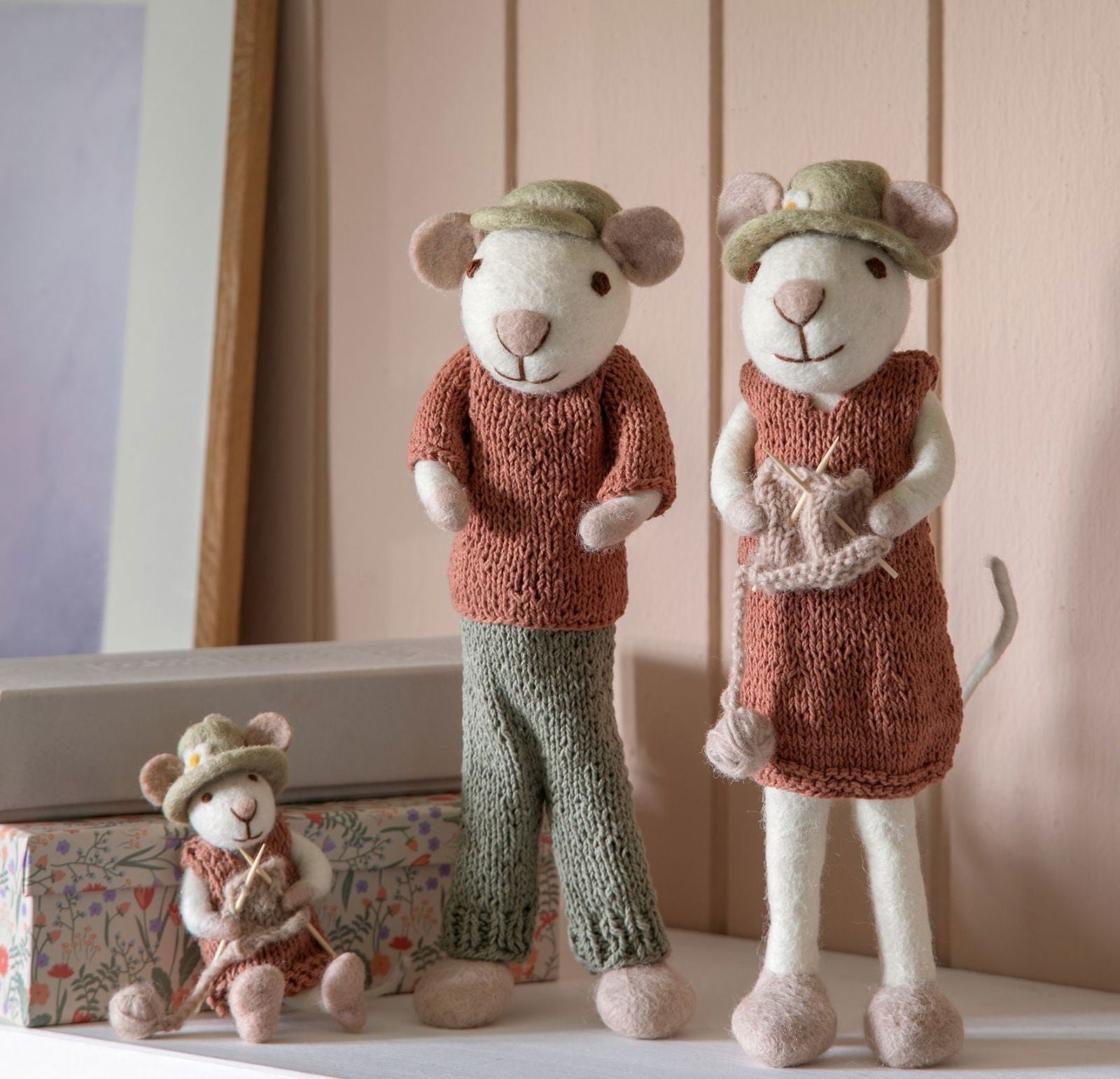 White Felt Mouse Figure with Hat & Green Trousers