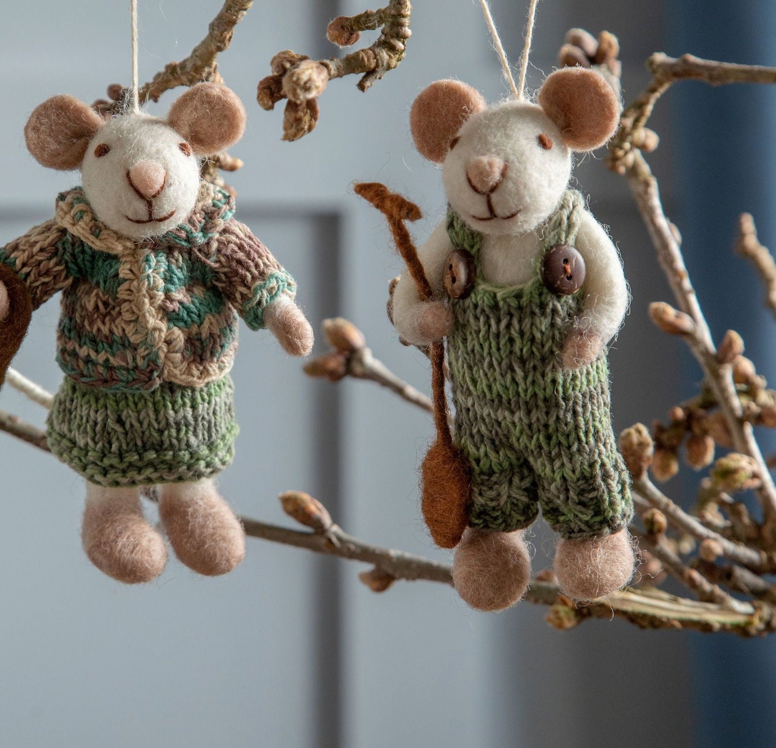 White Felt Mouse Figure with Spade
