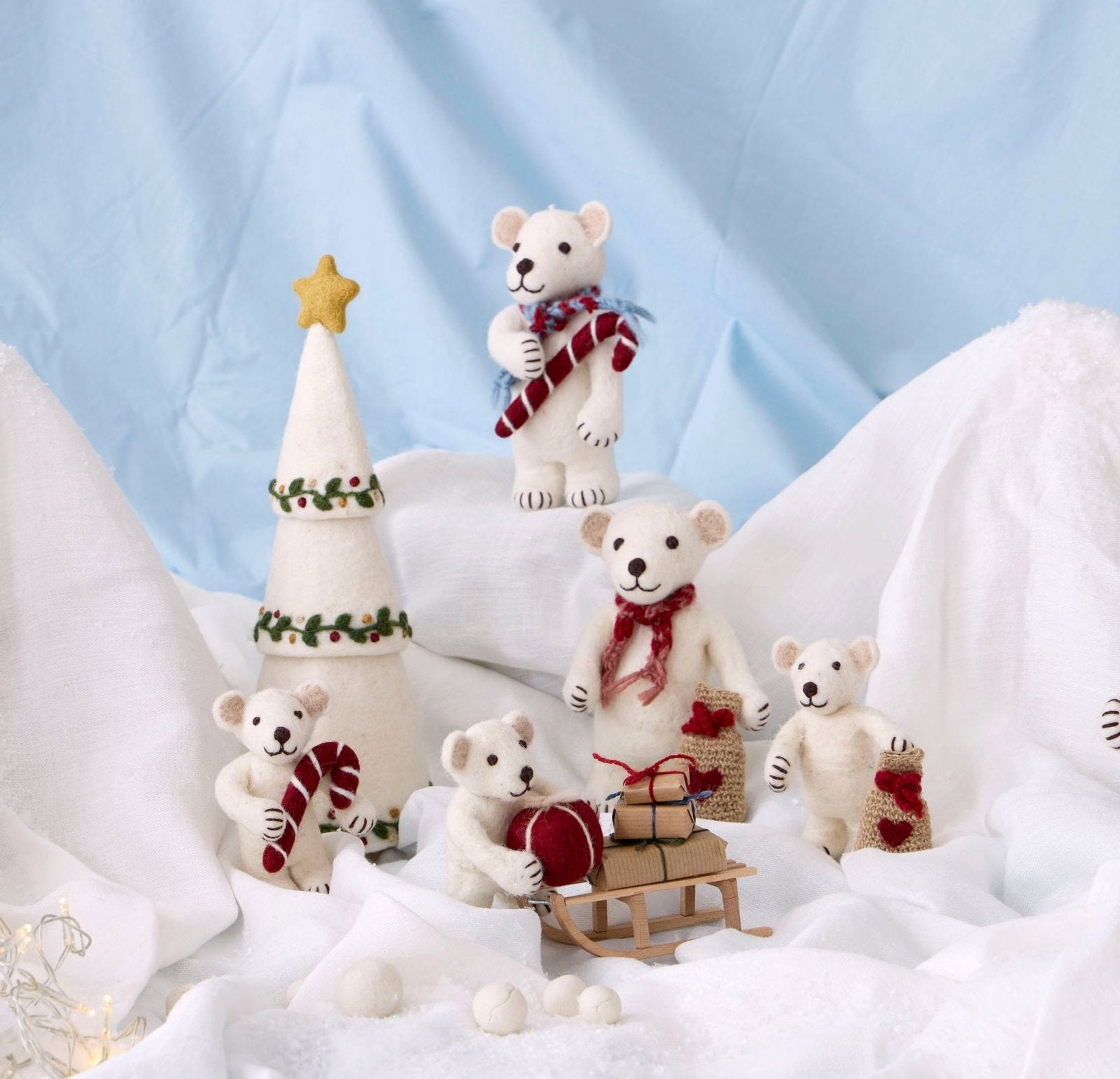 Medium Polar Bear with Gift