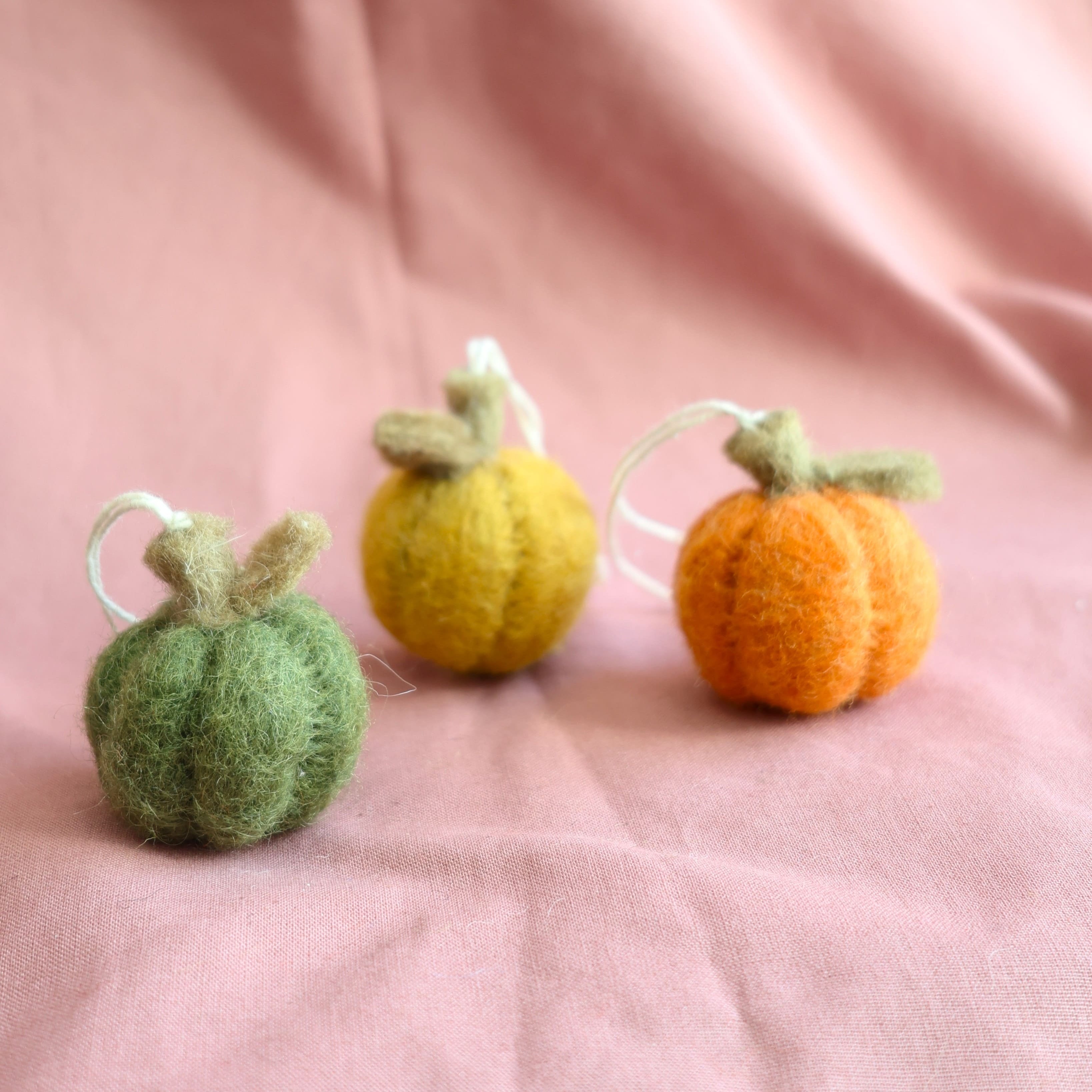Mini Felt Pumpkin Hanging Decorations – Set of 3